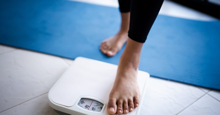 Khó Giảm Cân Tuổi Trung Niên: Giải Pháp Hiệu Quả Cho Người Bận Rộn