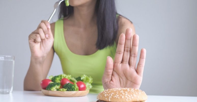 Đo loãng xương có cần nhịn ăn không