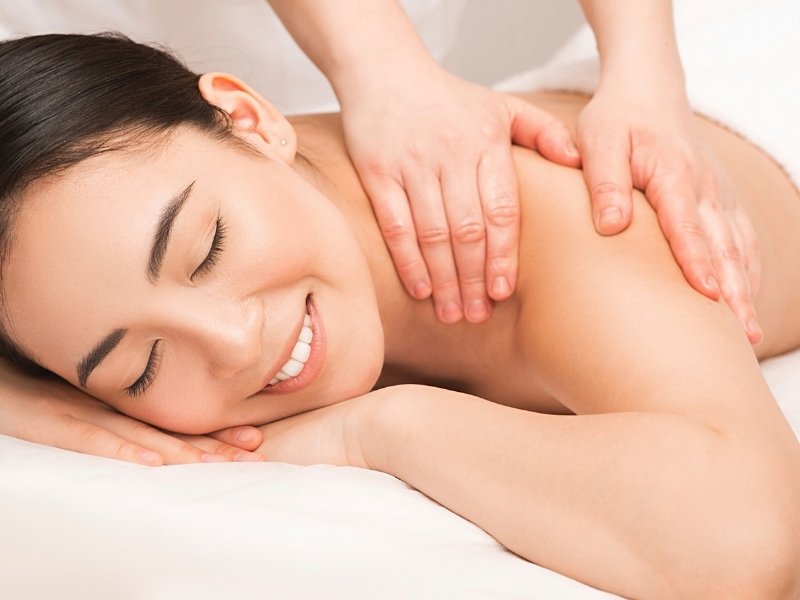 Massage trị liệu giúp lưu thông khí huyết và ngủ ngon