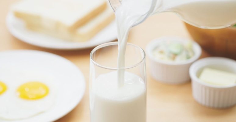 Sữa chống loãng xương cho người trung niên