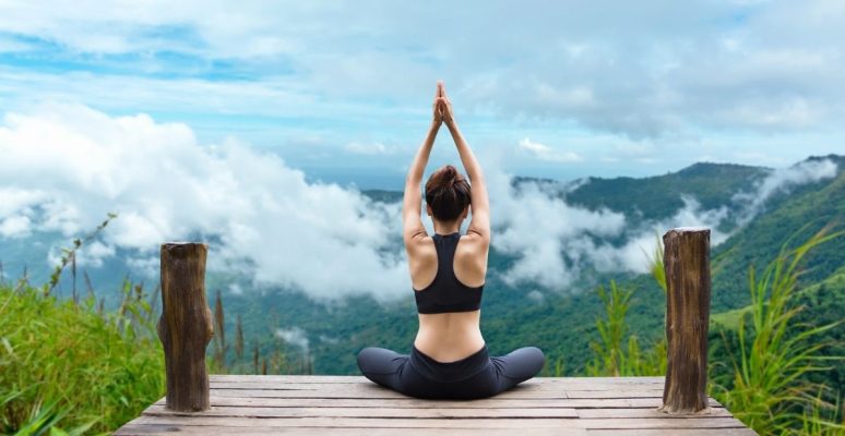 Yoga sống khoẻ: Bí quyết sống khoẻ trẻ lâu từ bên trong