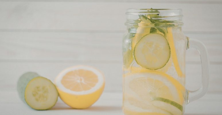 Thanh lọc cơ thể bằng nước chanh